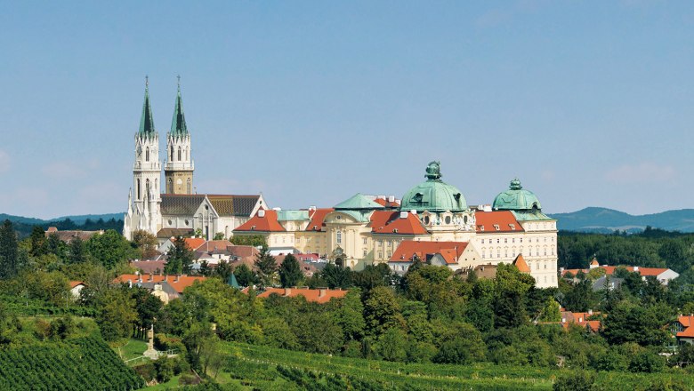 Flughafentransfer zum/vom Klosterneuburg